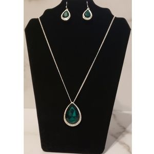 ⭐ ANY 3 JEWERLY FOR $40 ⭐ Jewerly Set